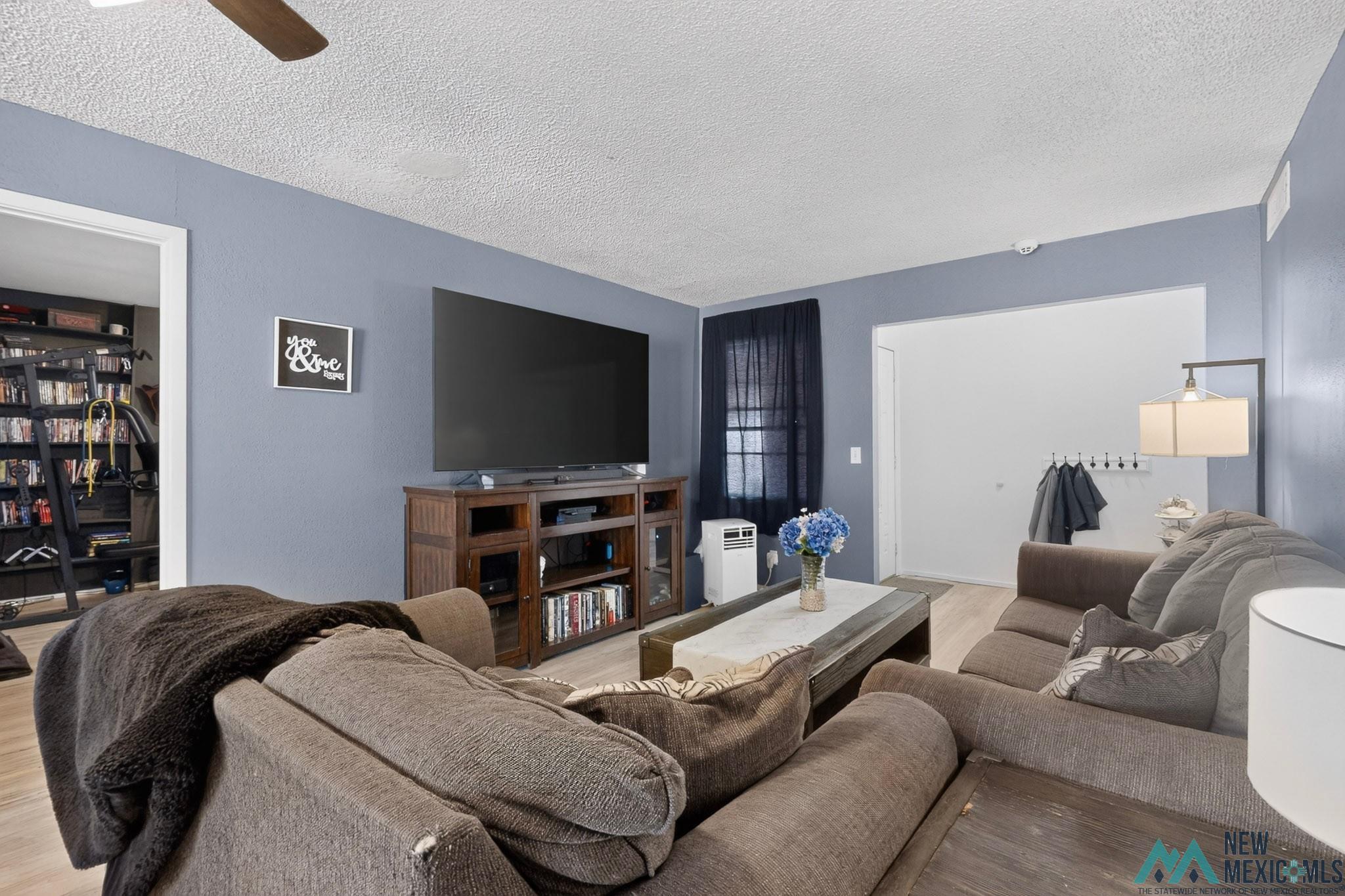 2324 Calle Bonita Corner