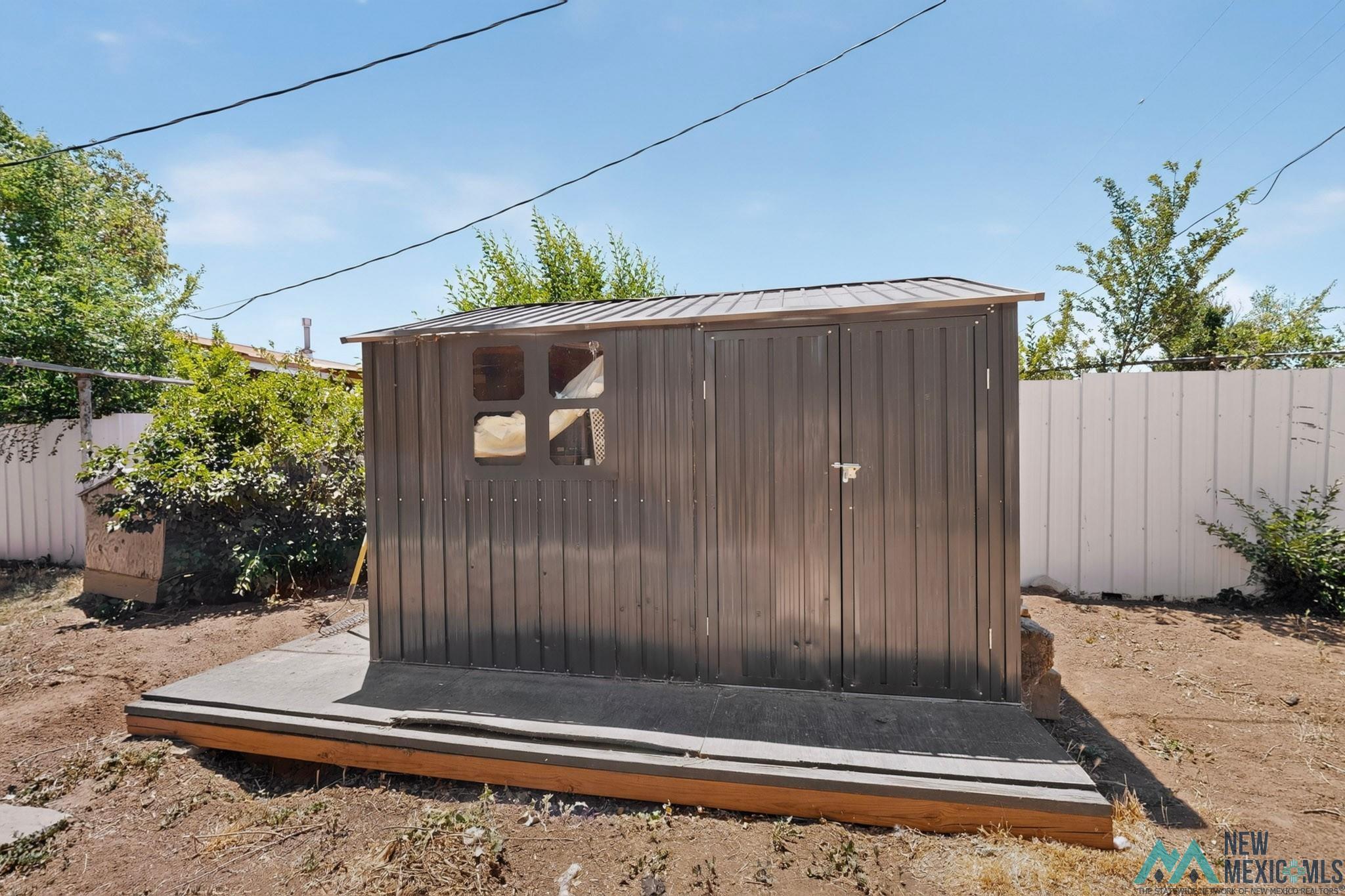 2324 Calle Bonita Corner