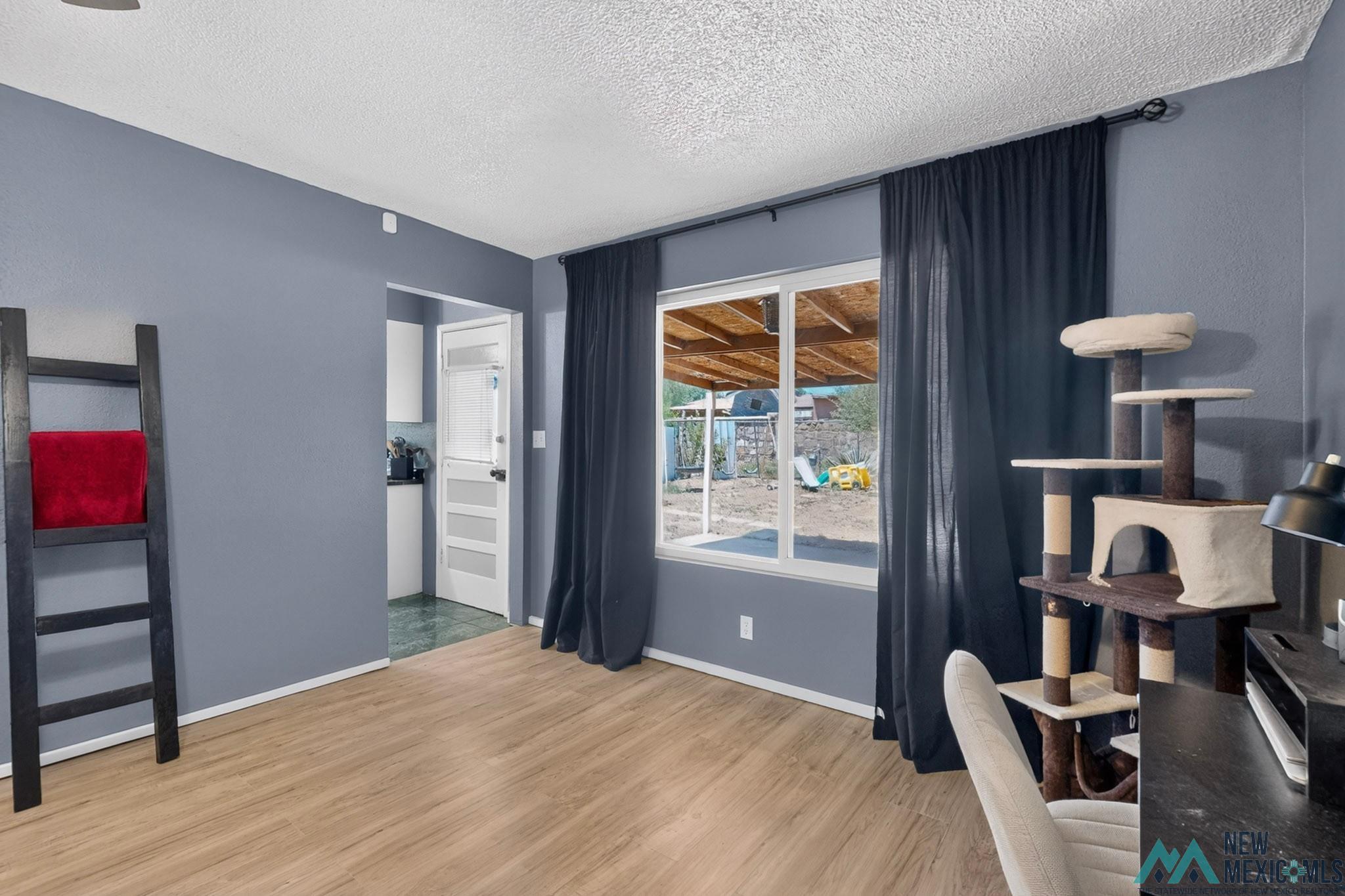 2324 Calle Bonita Corner
