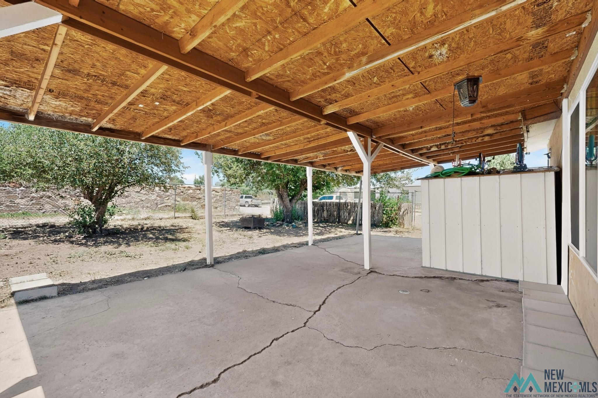 2324 Calle Bonita Corner