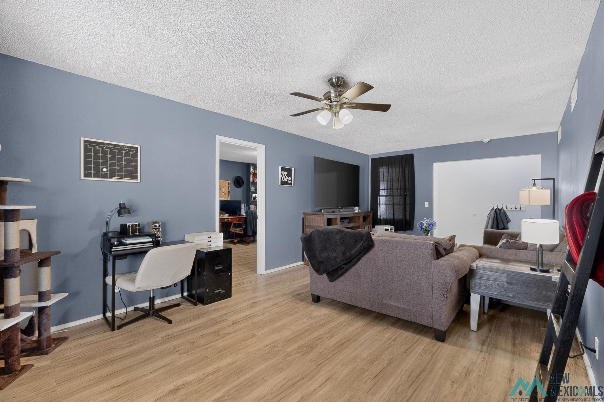 2324 Calle Bonita Corner