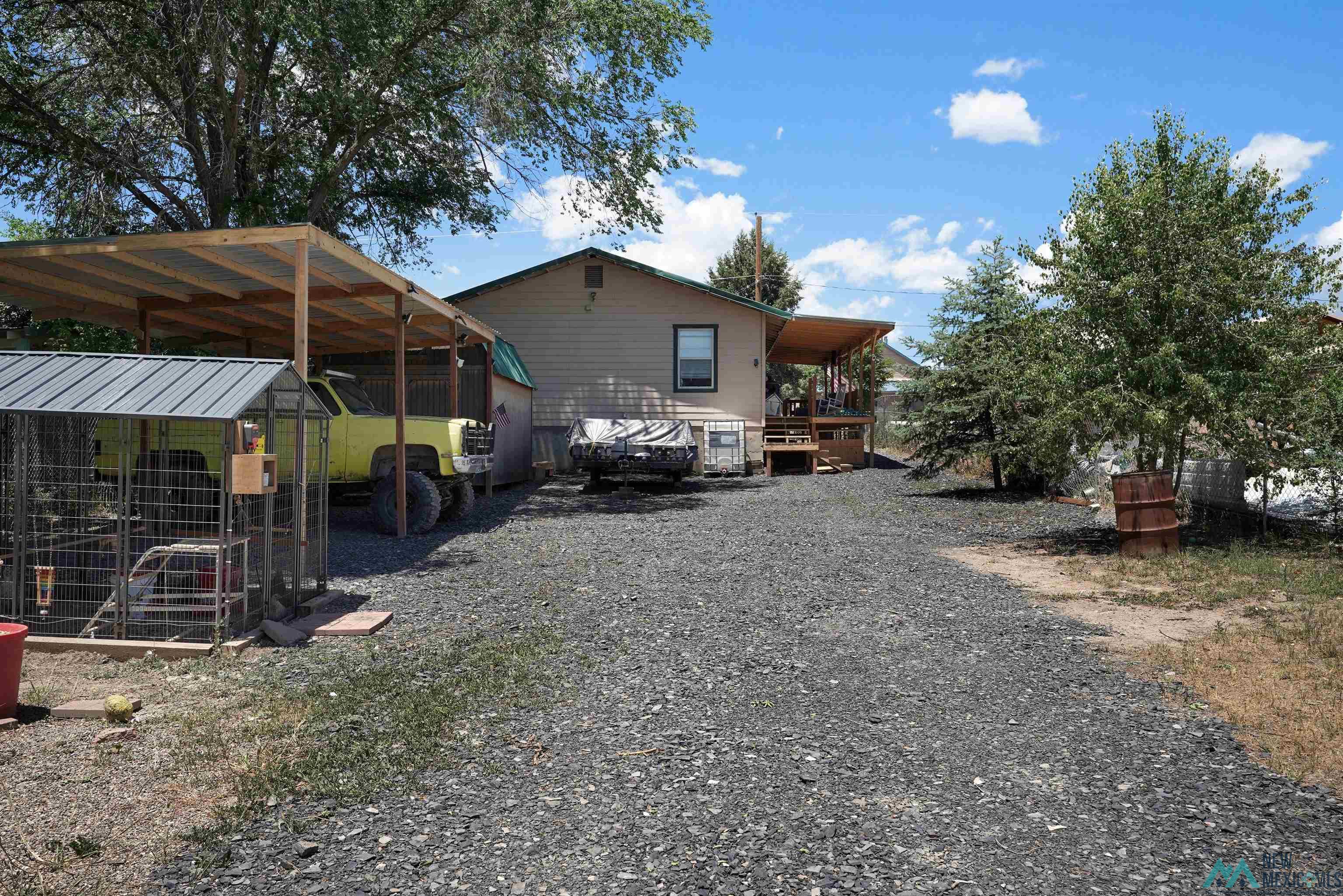 912 Railroad Avenue