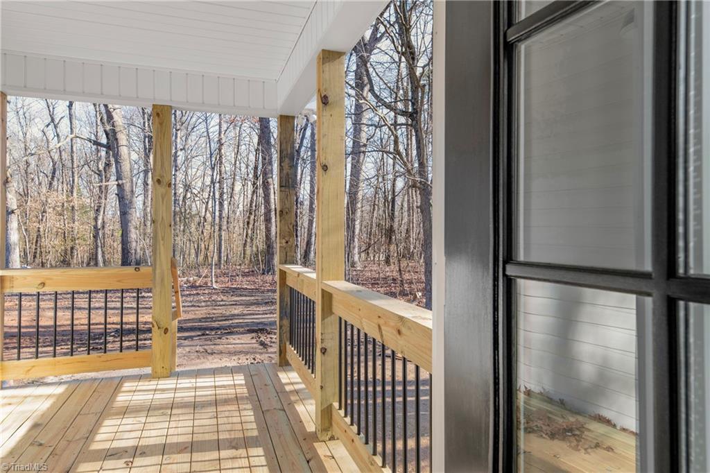 987 Walkertown Guthrie Road