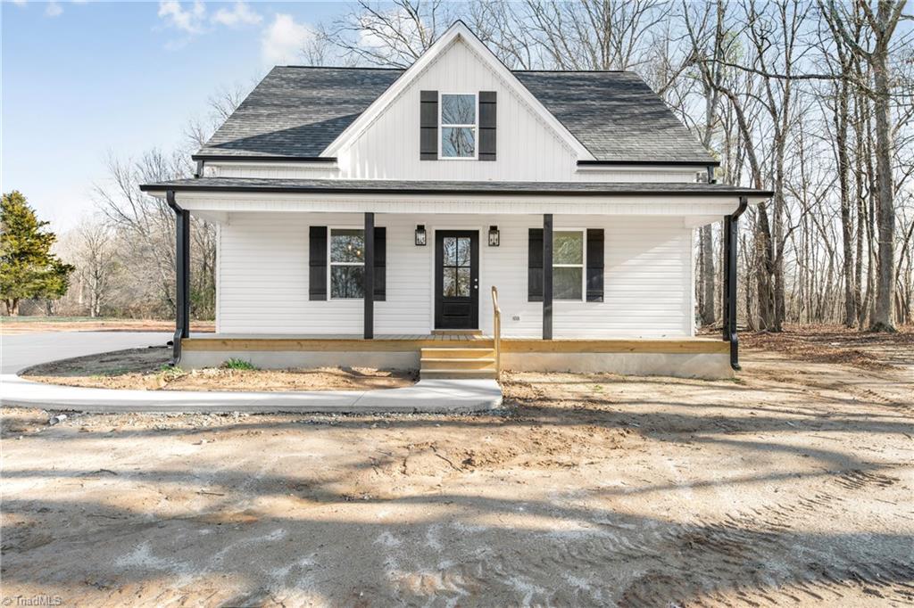 987 Walkertown Guthrie Road