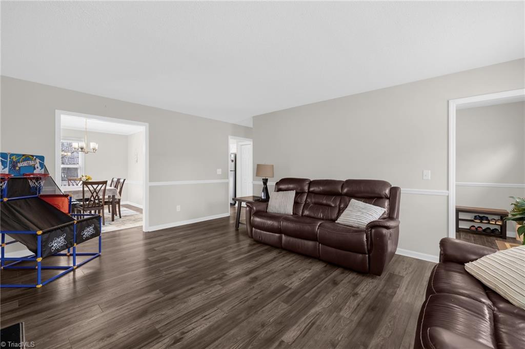 5222 Shaddowfax Drive