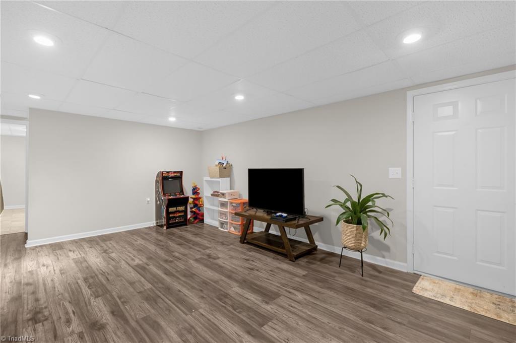 5222 Shaddowfax Drive