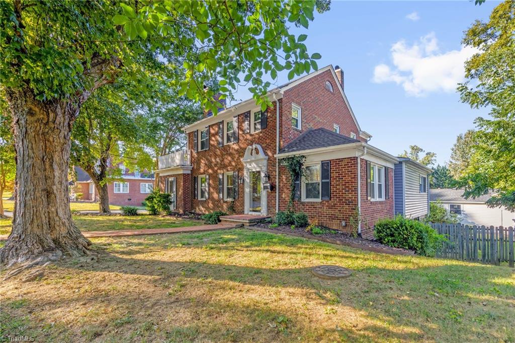 401 Worth Street