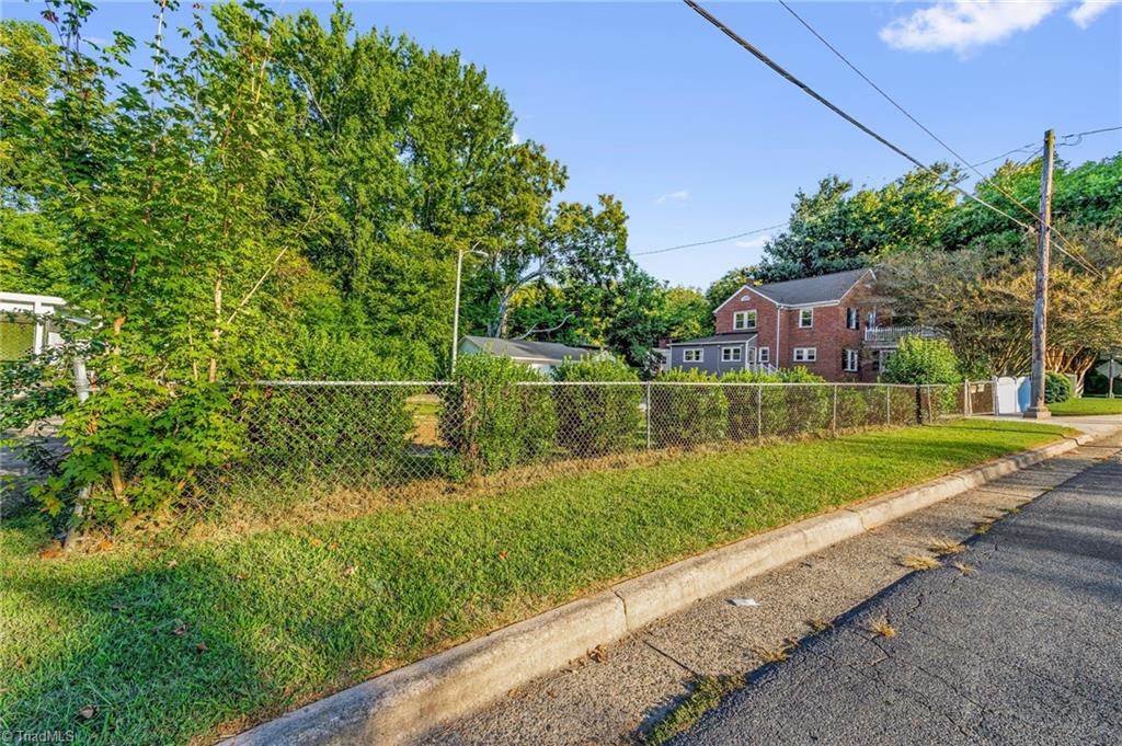 401 Worth Street