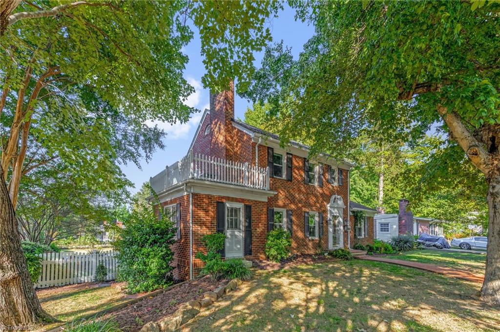 401 Worth Street
