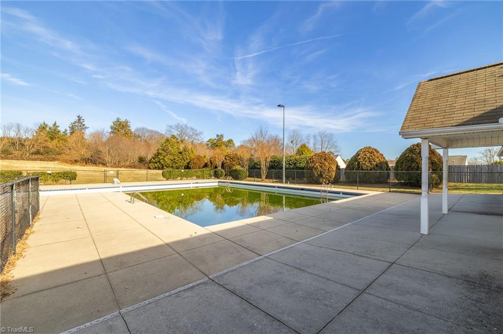 1804 Pine Cove Court, Winston-Salem