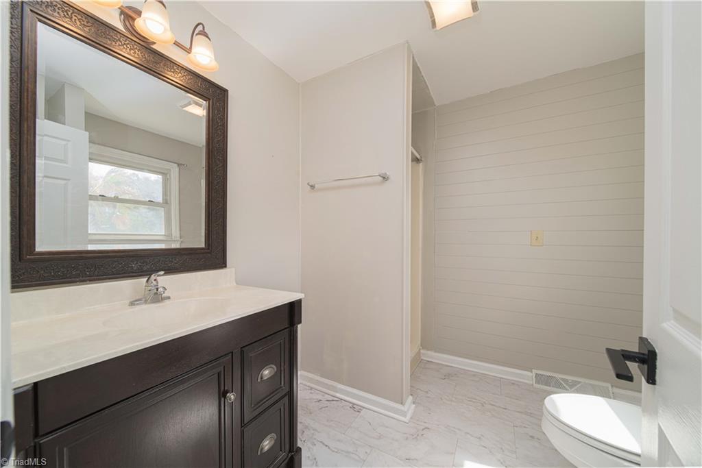 4330 Glenford Drive, Winston-Salem
