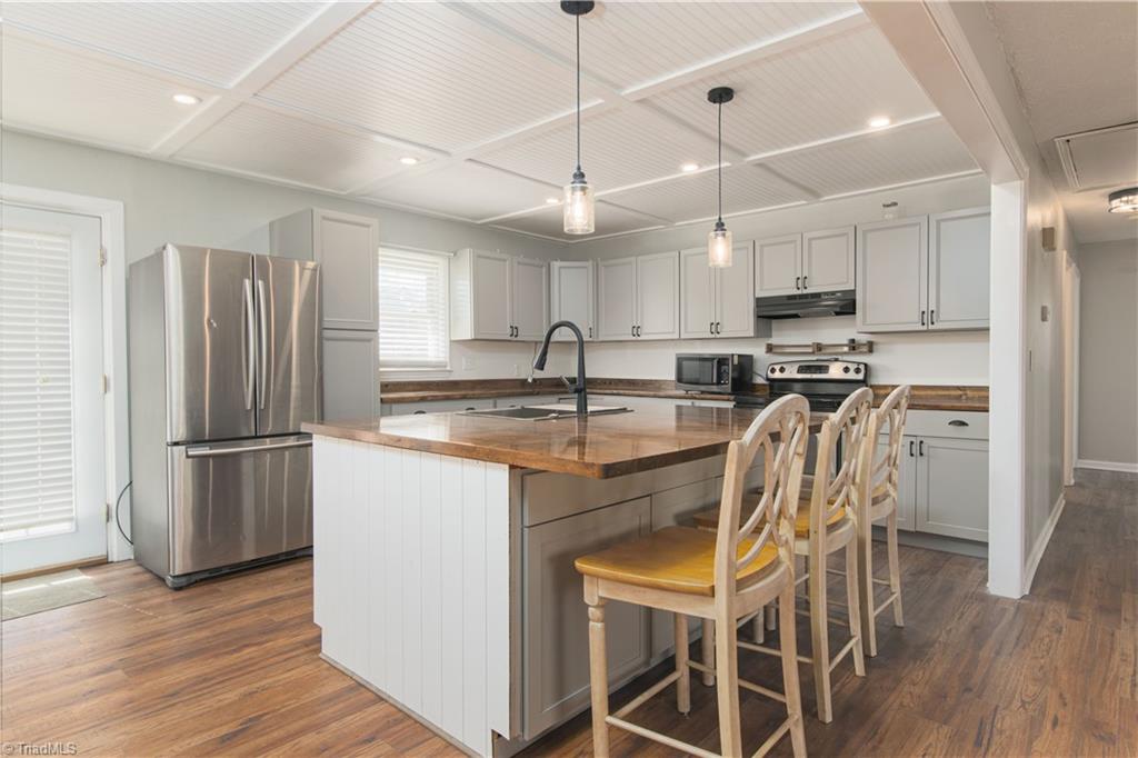 4330 Glenford Drive, Winston-Salem