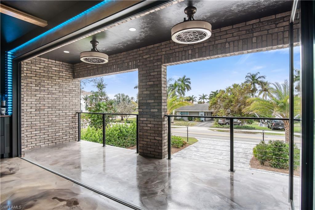 10222 Vanderbilt DR