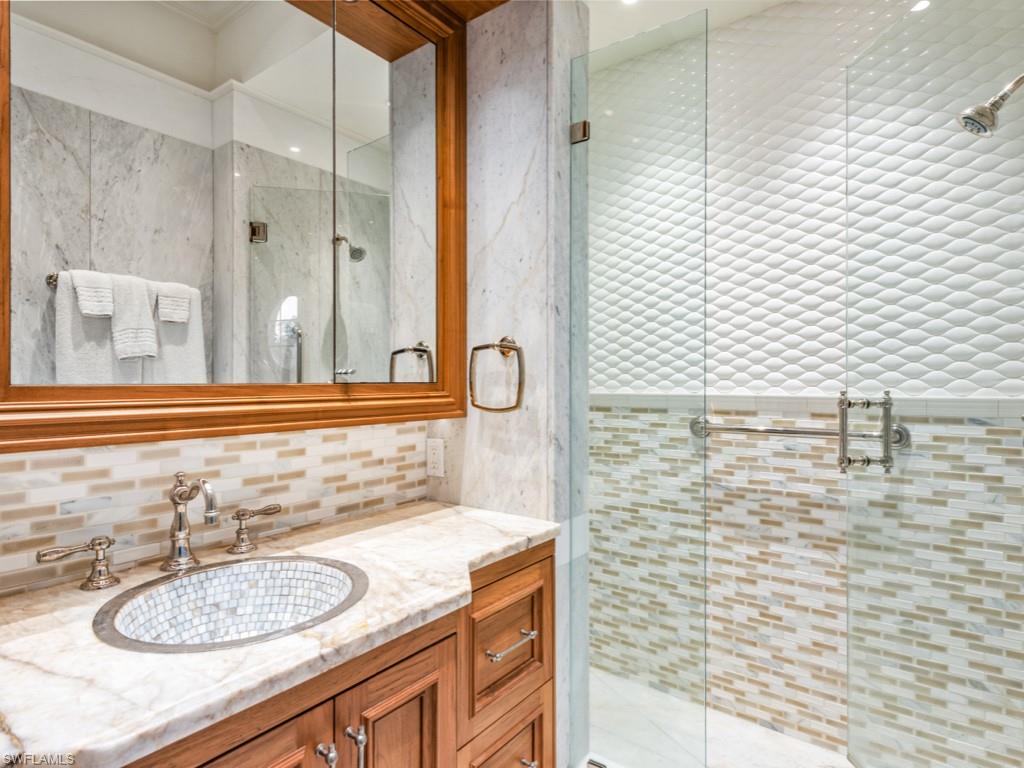 1515 Gulfstar DR S