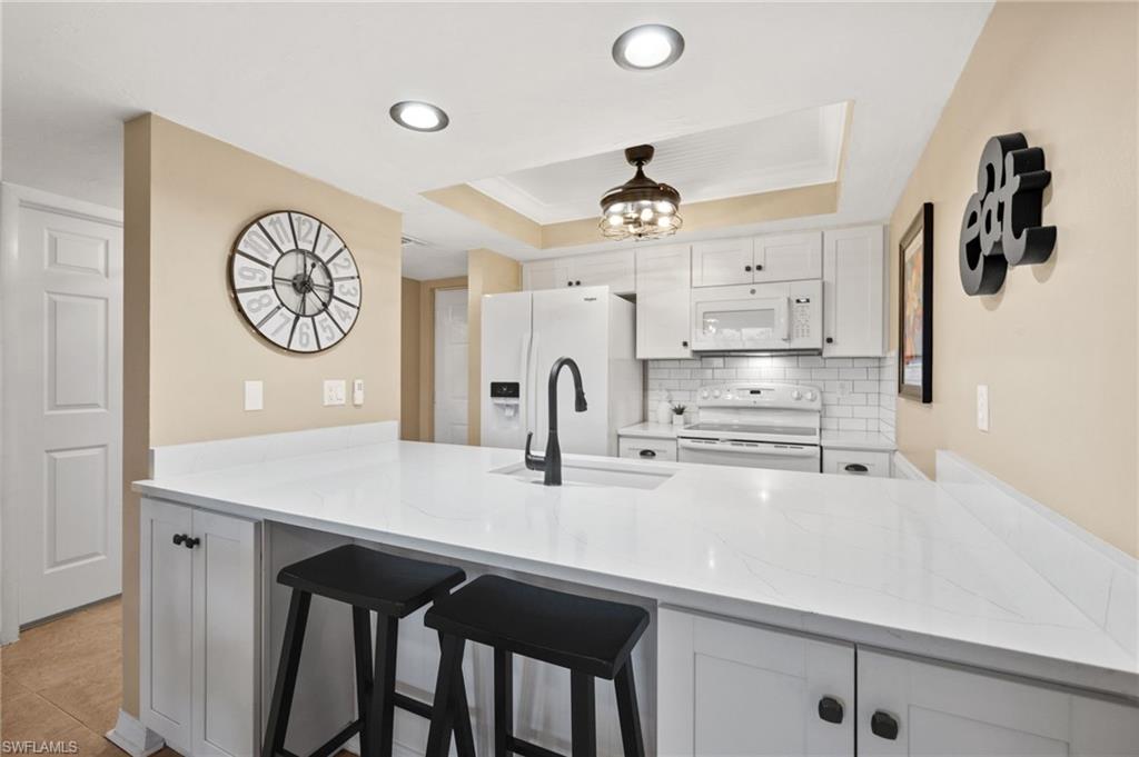 5220 Bonita Beach RD SW # 111