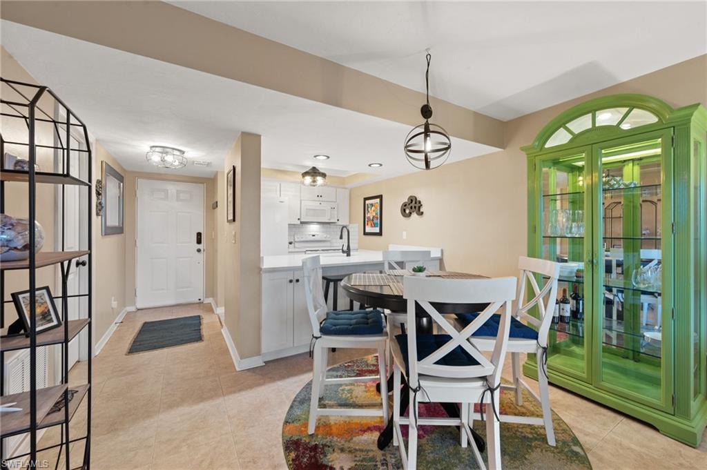 5220 Bonita Beach RD SW # 111