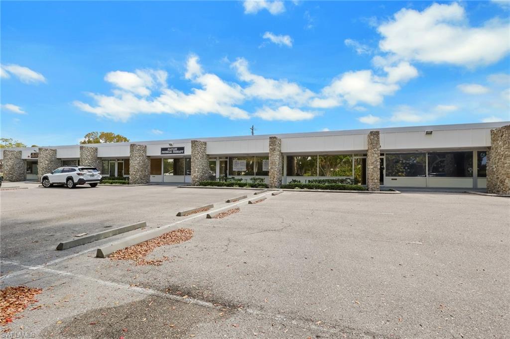 1078, 1080, 1082 6th AVE N 18