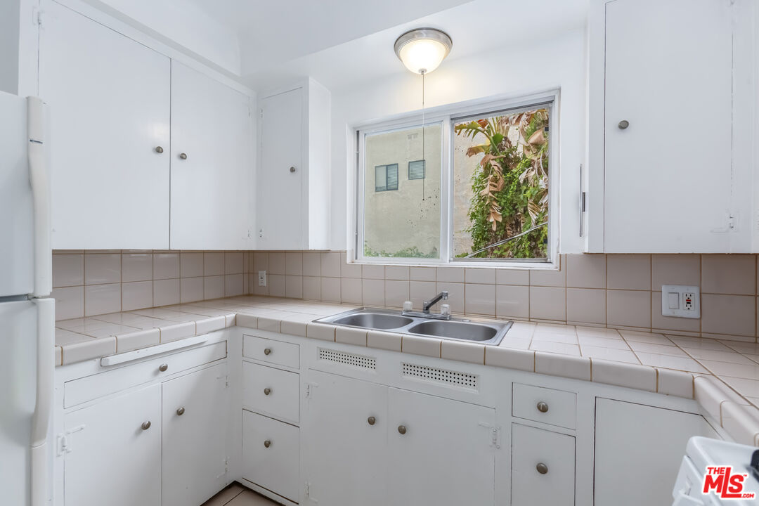 1101 Euclid St Unit: E