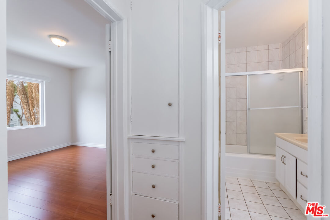 1101 Euclid St Unit: E