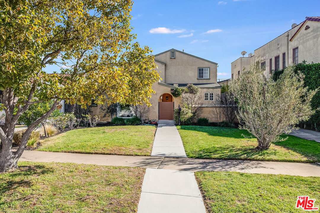 1342 S Orange Grove Ave