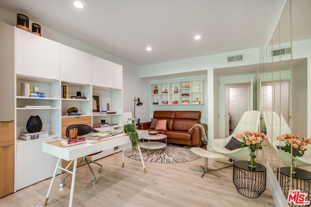 814 Amherst Ave Unit: 103