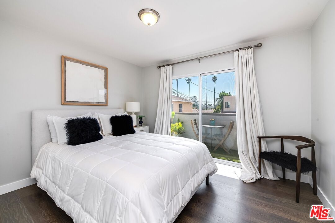 832 Euclid St Unit: 104