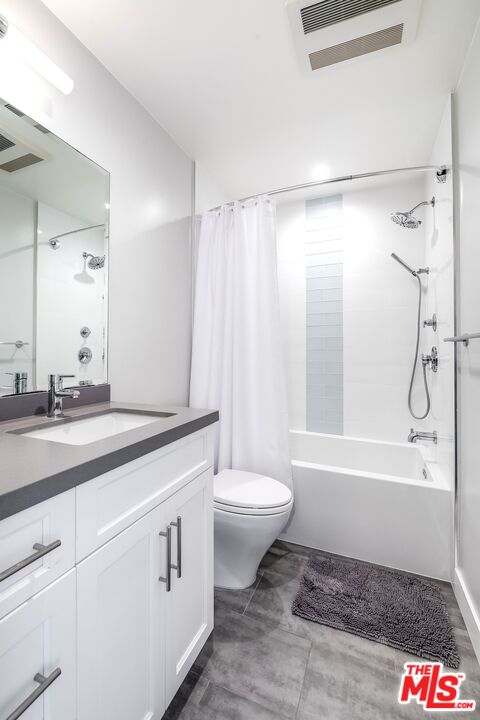 832 Euclid St Unit: 104