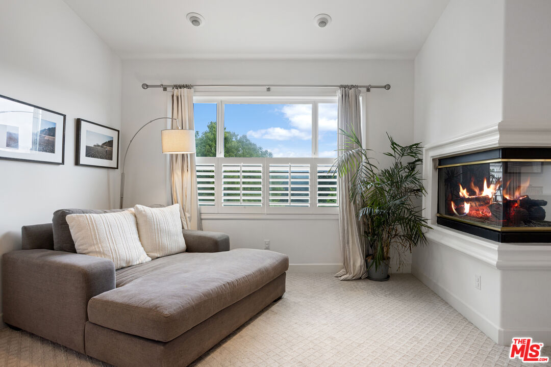 3910 Leighton Point Rd