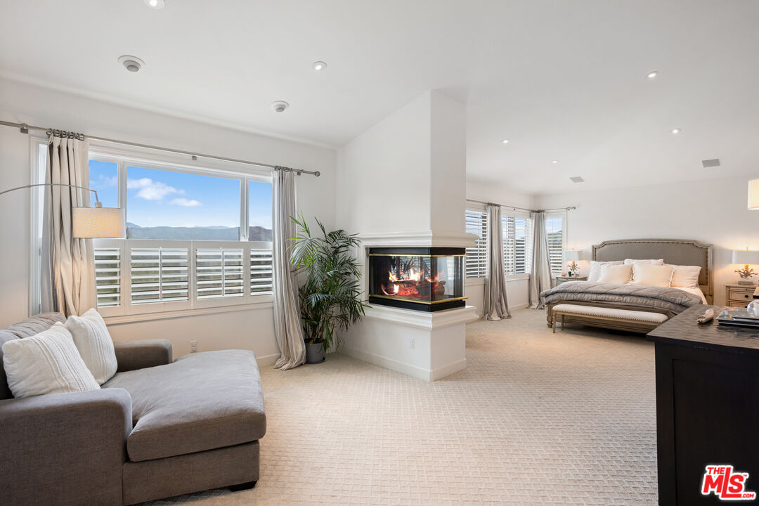 3910 Leighton Point Rd