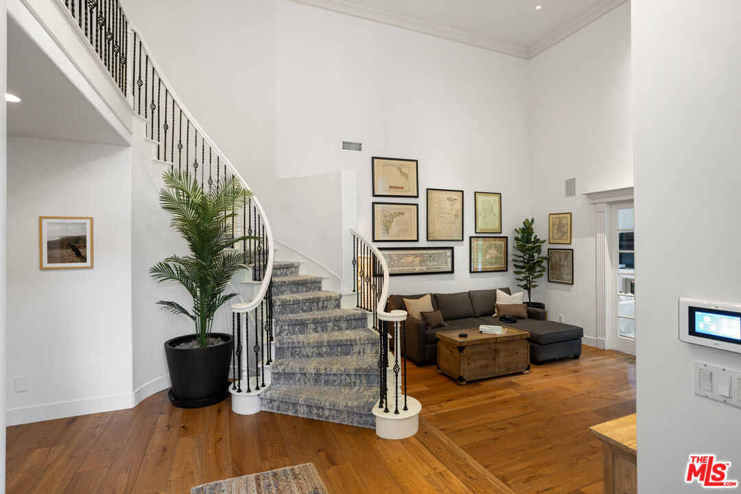 3910 Leighton Point Rd