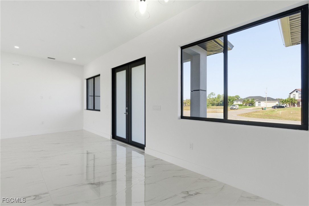 2626 NW 15th ST
