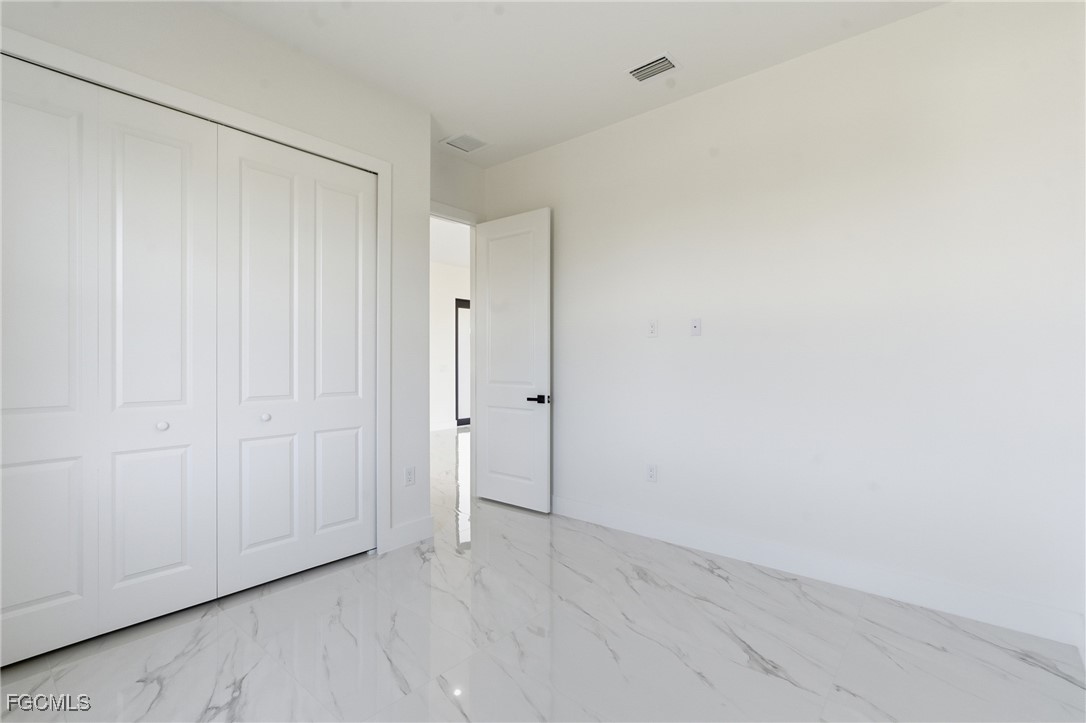 2626 NW 15th ST