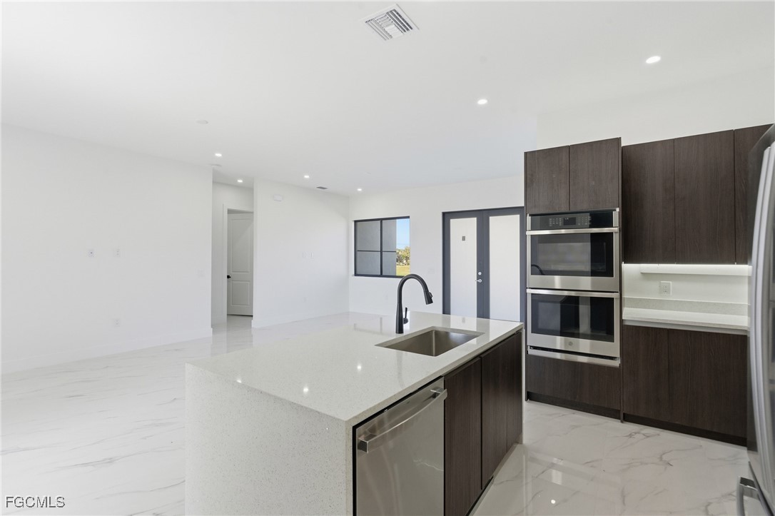 2626 NW 15th ST