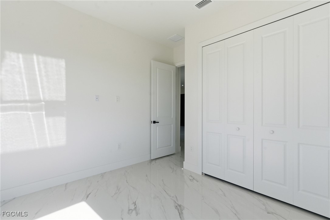 2626 NW 15th ST