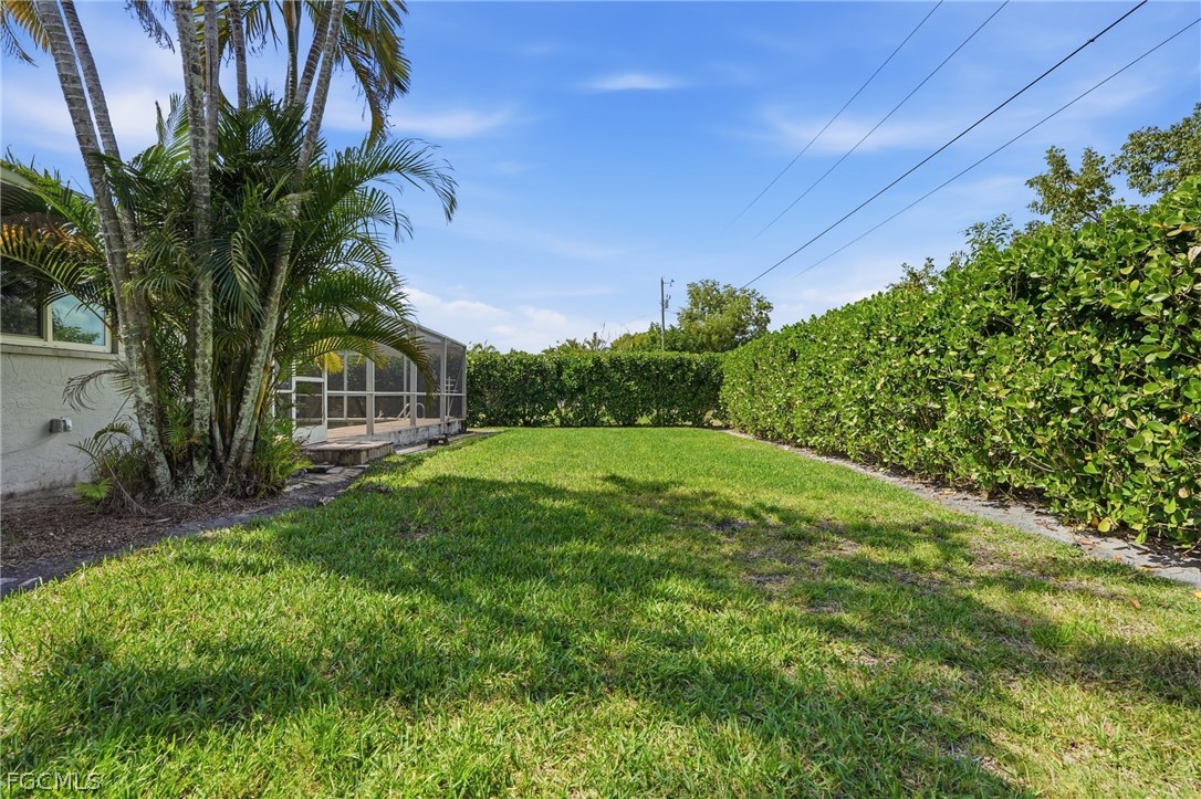 1225 SW 34th TER