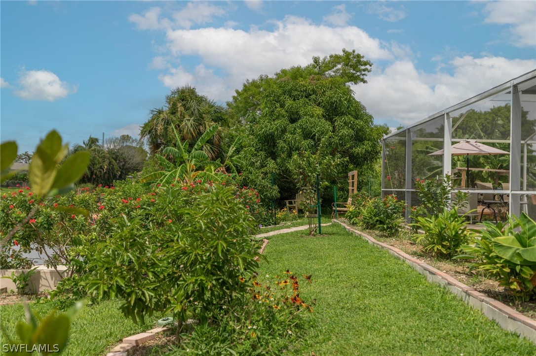 1806 NE Van Loon Terrace