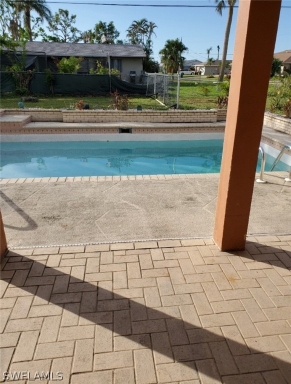 208 SE 43rd Terrace