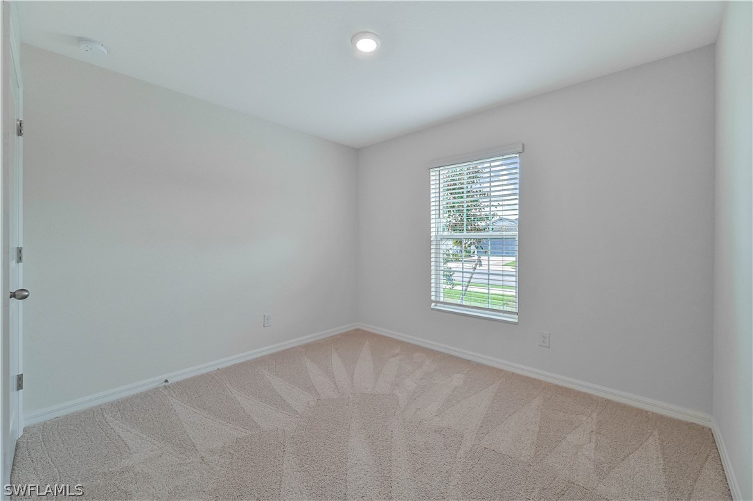 1719 NW 8th Place