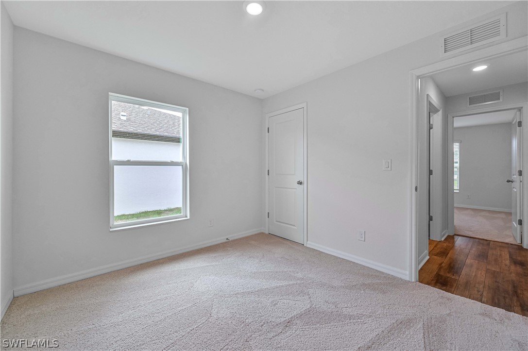 1719 NW 8th Place