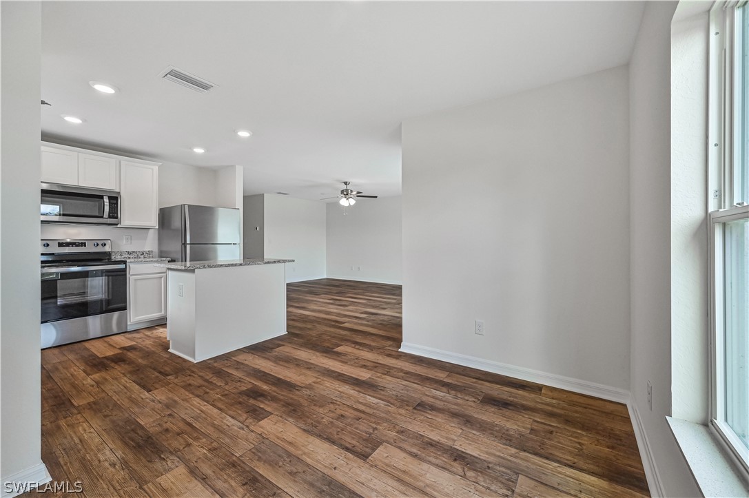 1719 NW 8th Place