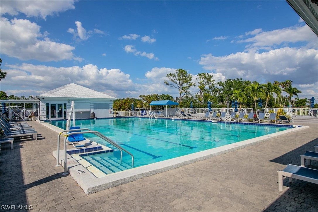 443 Cerromar Lane Unit: 400