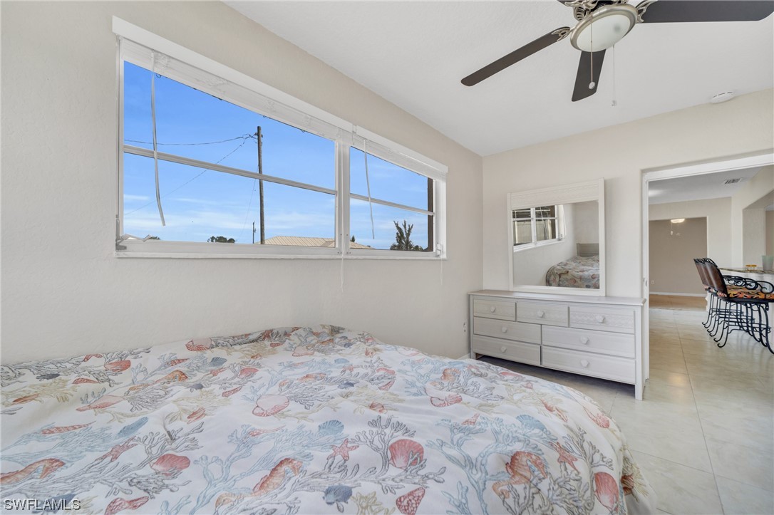 2911 SW 5th Place