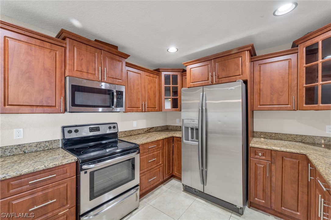 2911 SW 5th Place