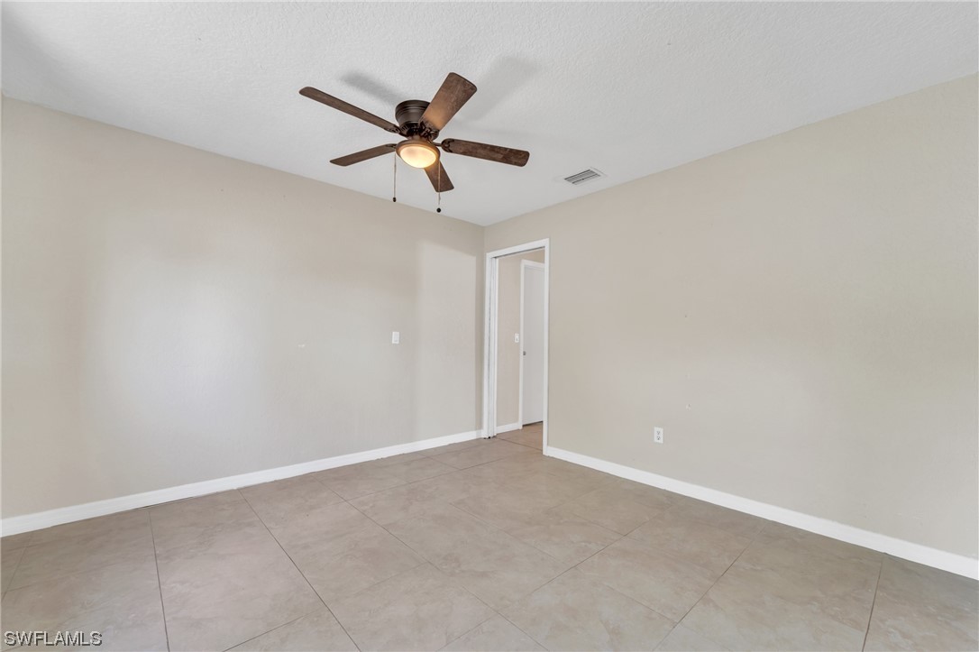 2911 SW 5th Place