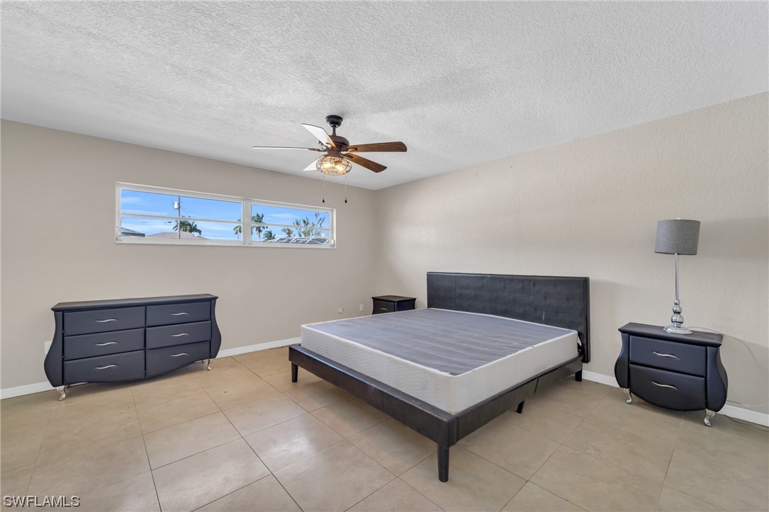 2911 SW 5th Place