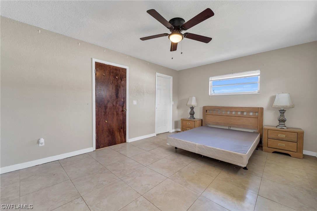 2911 SW 5th Place