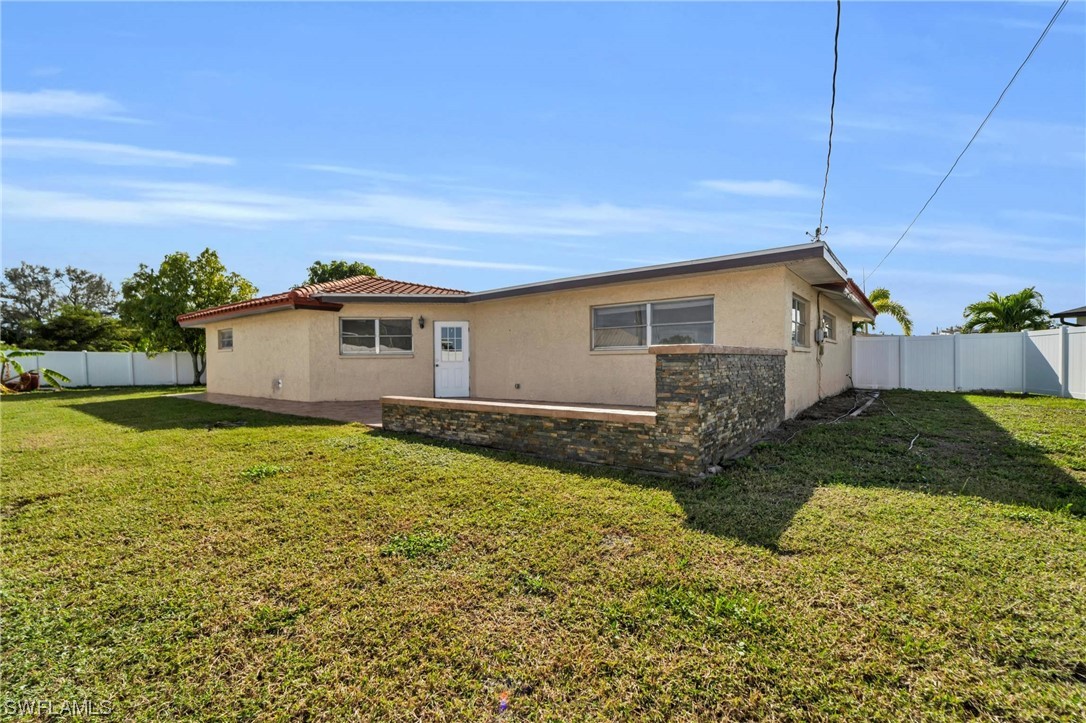 2911 SW 5th Place