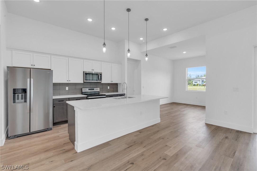 840 SW 14th PL