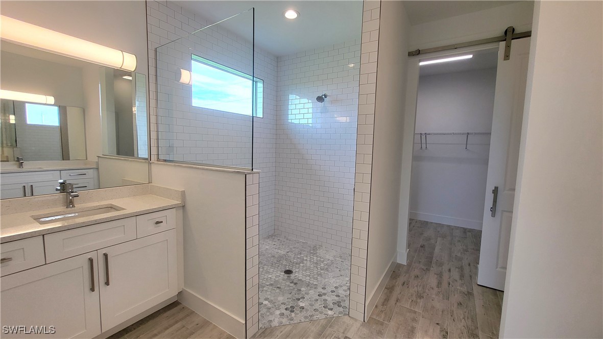 3818 NW 40th AVE