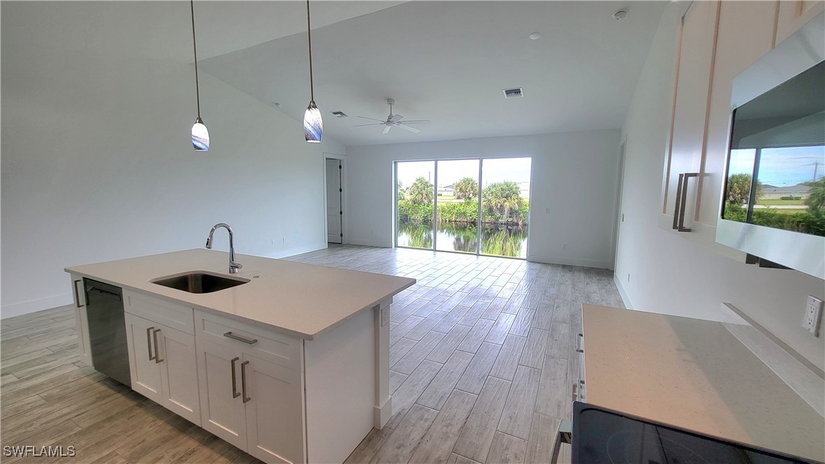 3818 NW 40th AVE